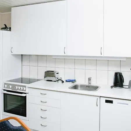 Semesterbostad 2 Bedroom Lovely In *