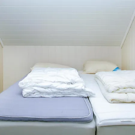2 Bedroom Lovely In *